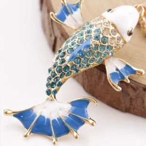 Betsey Johnson Rhinestone Fish. NWT